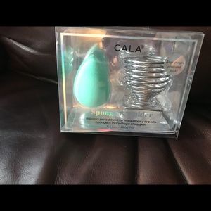 Make up sponge with holder